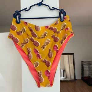 American Eagle Highwaisted bikini bottom